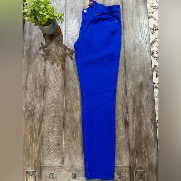 Lucky Brand Skinny Jeans - Picture 7 of 16